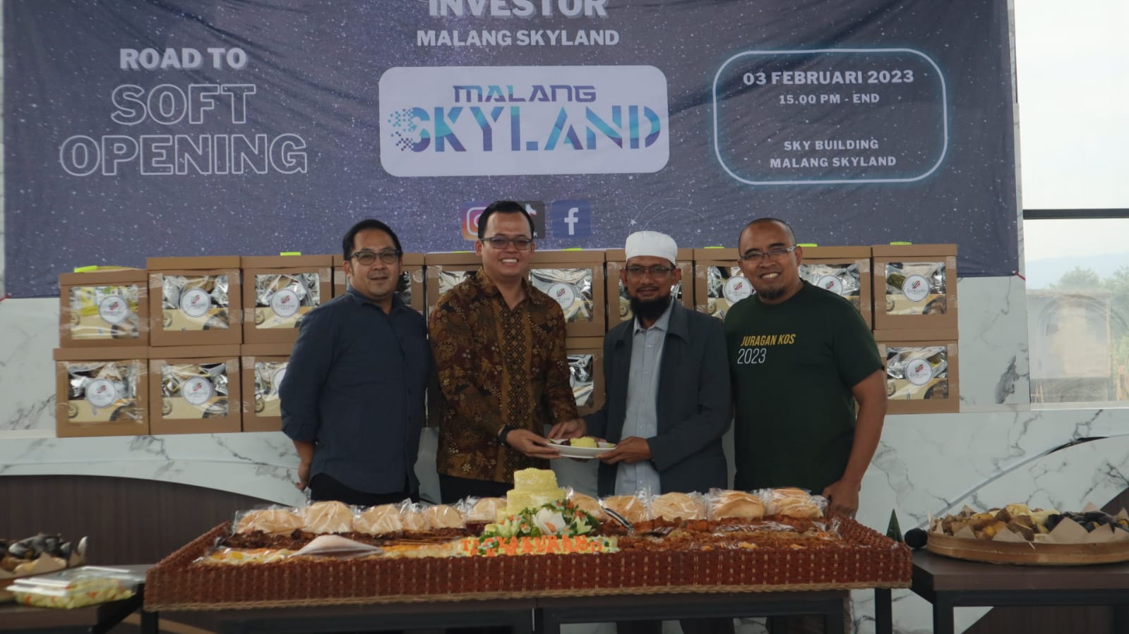 Rendra MS (paling kanan) Inisiator Malang Skyland dan juga Founder JIREN (Jaringan Entreprenuer Nusantara)