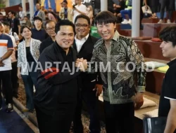 Erick Thohir Merayakan Ulang Tahun Bersama 4 Legenda Sepak Bola Dunia, Shin Tae-yong Mengenakan Batik