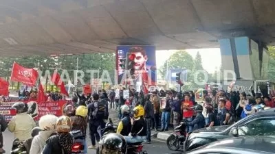 Semangat Menolak UU Ciptaker Masih Berkobar di Aksi Mayday 2023.