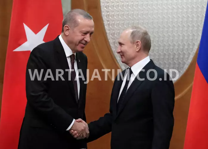 Persahabatan antara Putin dan Erdogan menyita perhatian publik.