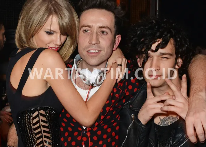 Matty Healy kembali bersama dengan Taylor Swift.