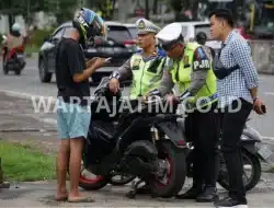 Polri Berlakukan Kembali Tilang Manual di Seluruh Wilayah Indonesia