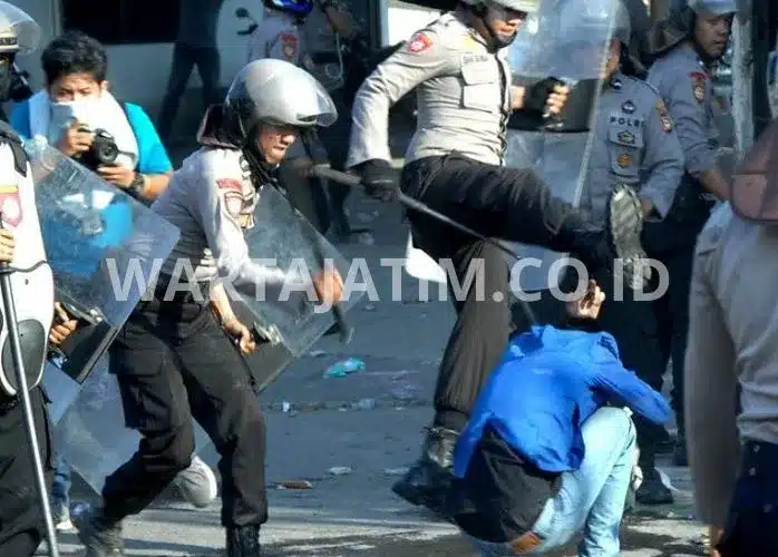 Mengulas Perlindungan Hak-hak Rakyat dari Tindak Represif Aparat Pemerintahan.