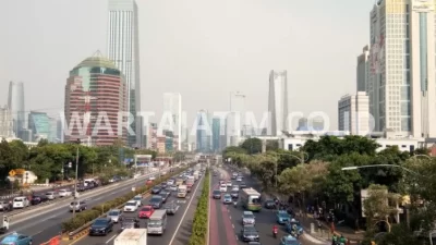 Berkendara Motor Bijak di Cuaca Panas: Kontrol Emosi, Aman Sampai Tujuan