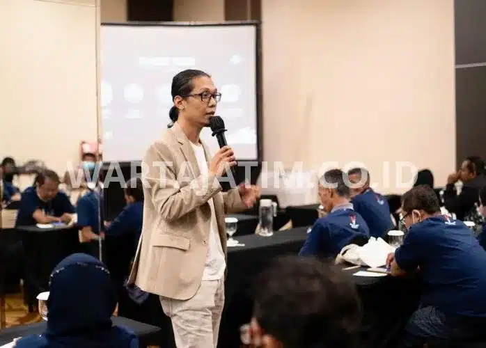 Jalani Bisnis Sejak SMA, Begini Kisah Adhitya Tri Arifianto Membangun Bisnis Produk Digital.