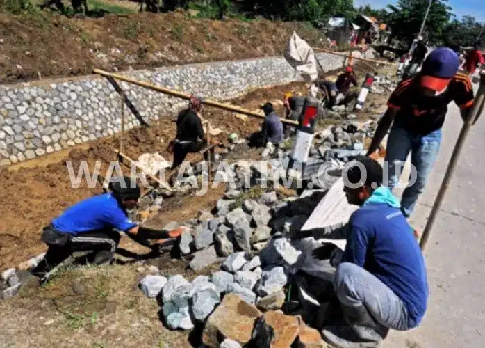 Pentingnya Sinergi Antara Infrastruktur dan Industri Padat Karya