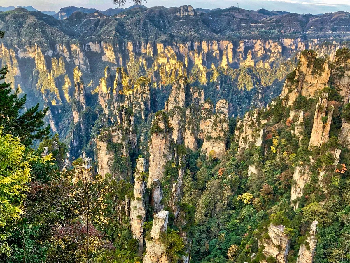 Keindahan panorama Pegunungan Tianzi.