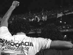 Sócrates: Antara Lapangan Hijau dan Intelektualitas Luar Biasa