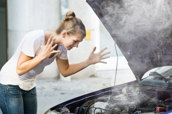 Overheat pada Mesin Mobil? Berikut Ini Tips Cepat untuk Mengatasinya