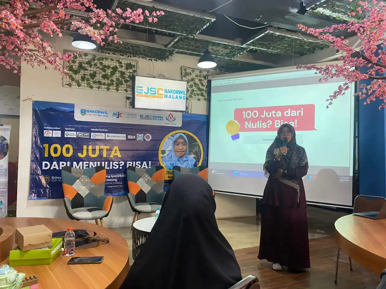 Jihan Mawadah narasumber workshop 100 Juta dari Menulis, Bisa