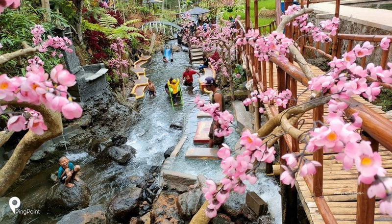 Tanaka Waterfall dan Suasana Jepang di Malang Selatan