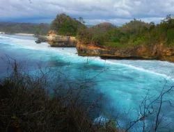 5 Rekomendasi Pantai Malang Selatan dengan Pemandangan Bagus dan Wajib Dikunjungi