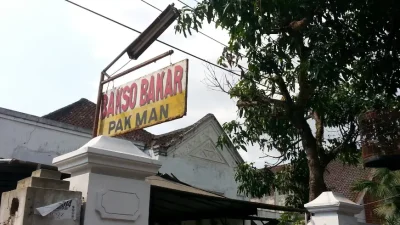 Lokasi Bakso Bakar Pak Man