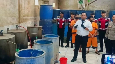 Produksi miras ilegal Malang - Sumber: surabaya.kompas.com | Dok Pribadi