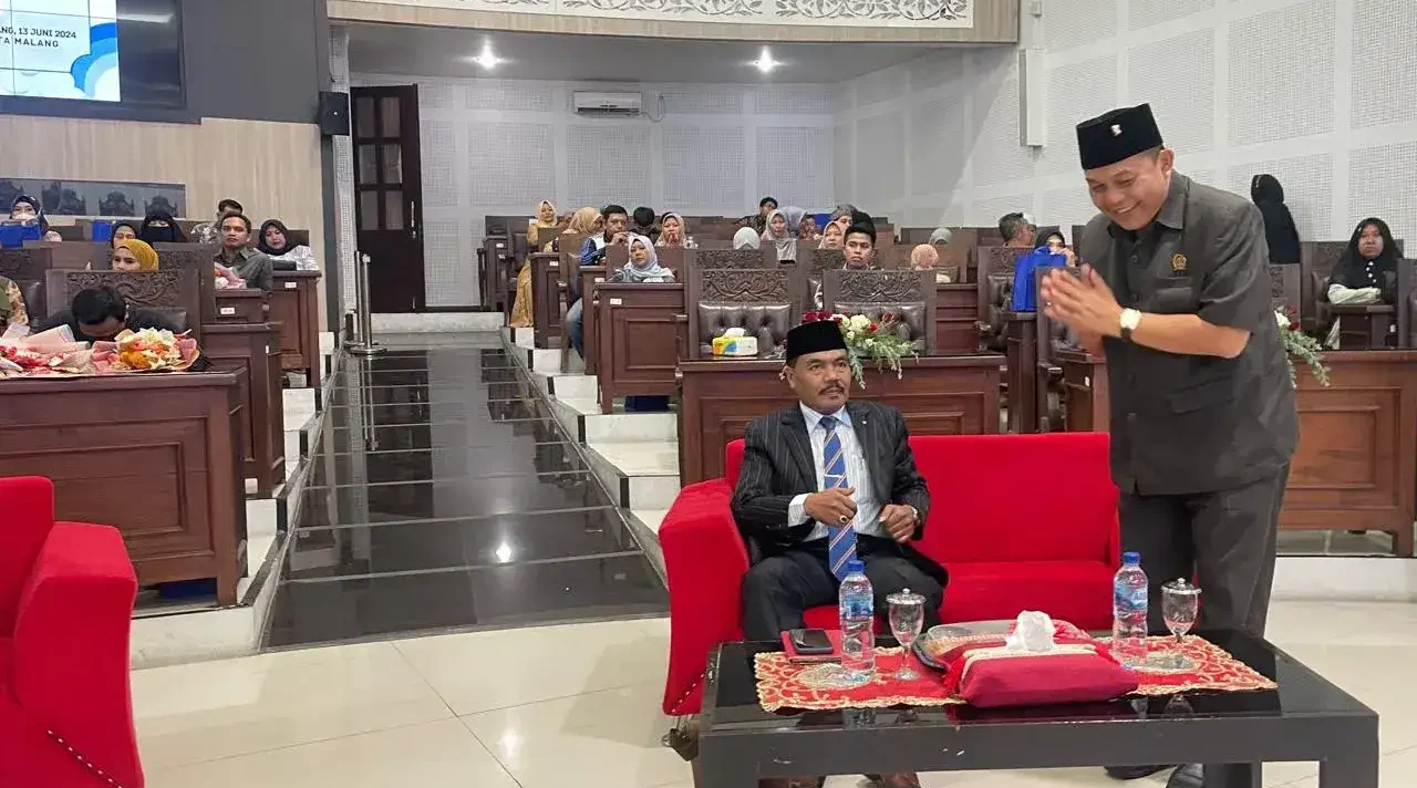 Puluhan Murid RA Darul Ulum Laksanakan Kegiatan Purnawiyata Di Gedung DPRD Kota Malang