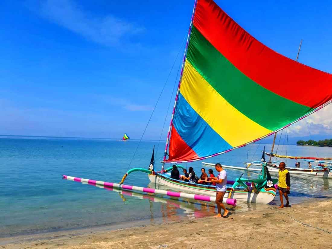 Pantai Pasir Putih Situbondo