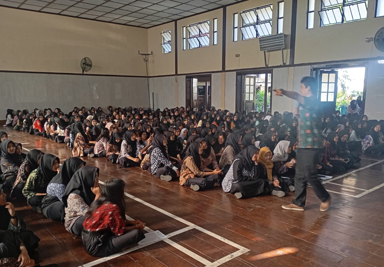 edukasi pencegahan bullying di SMAN 4 Malang