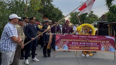 Kegiatan rangka memperingati HUT RI, Bupati Tuban berangkatkan pawai budaya nusantara.