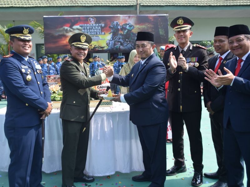 HUT TNI ke-79, Pemkab Jombang Menuju Indonesia Emas