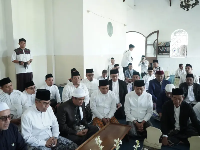 Haji Rendra Masdrajad Safaat Memperingati Hari Santri Nasional (HSN) 2024