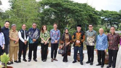 Plt Bupati Malang, Didik Gatot Subroto, menghadiri peresmian Kelas Perdana Kampus Cabang King's College London di KEK Singhasari, Kabupaten Malang.