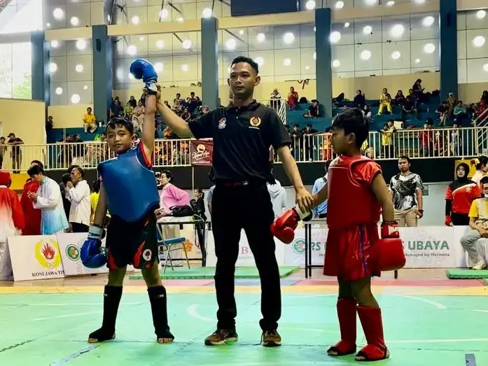 Pertandingan Final Razqa Navaro Suherman menang TKO melawan atlet asal Probolinggo ( Istimewa )