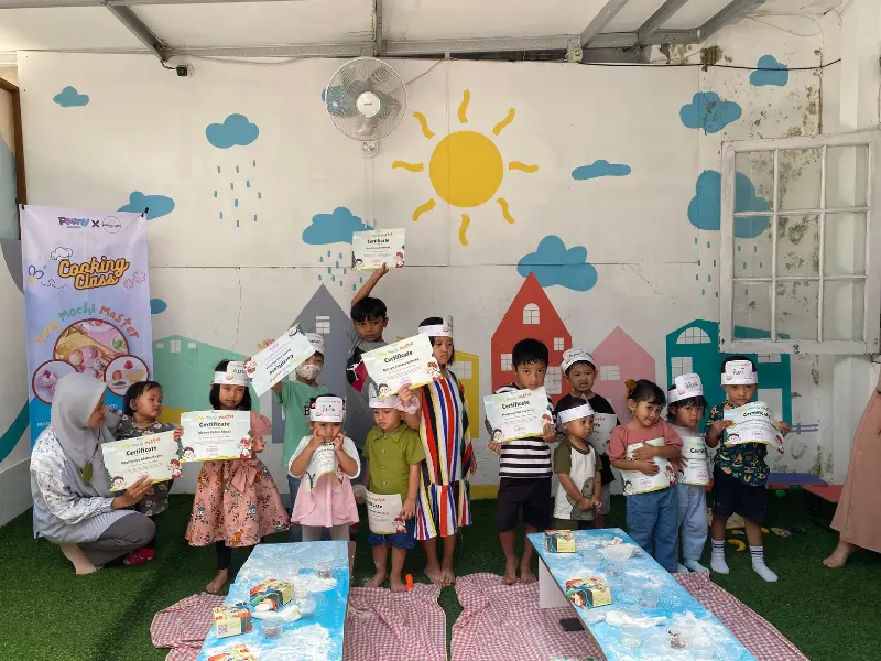 Keseruan Cooking Class Tiny Mochi Master yang digelar oleh Peony Daycare. Sumber : Istimewa