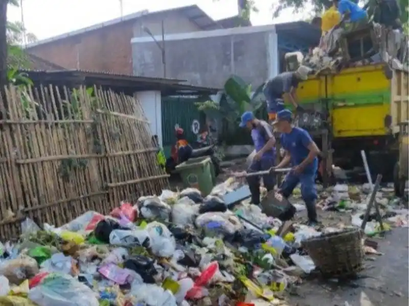 DLH Kota Malang Perbaiki TPS Muharto