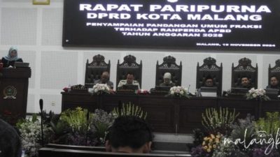 DPRD Kota Malang bahas Ranperda APBD 2025 dengan fokus kesiapan Porprov IX Jatim. Pentingnya perencanaan dan anggaran ditekankan.