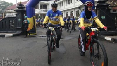 Pemerintah Kota Malang menggelar kegiatan Gowes Hantaru 2024 dalam rangka peringatan Hari Agraria dan Tata Ruang Nasional (Hantaru) 2024.