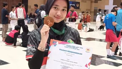 Siswi SMA Muhammadiyah 1 Malang, Nathaneila Lovena Putri bersama timnya berhasil mengharumkan nama Kota Malang di Kejurprov Jatim 2024