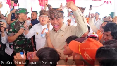 Pemerintah Kabupaten Pasuruan Gelar Gerakan Minum Susu Bersama 10 Ribu Siswa, Dukung Kebijakan Bergizi Gratis Presiden Prabowo