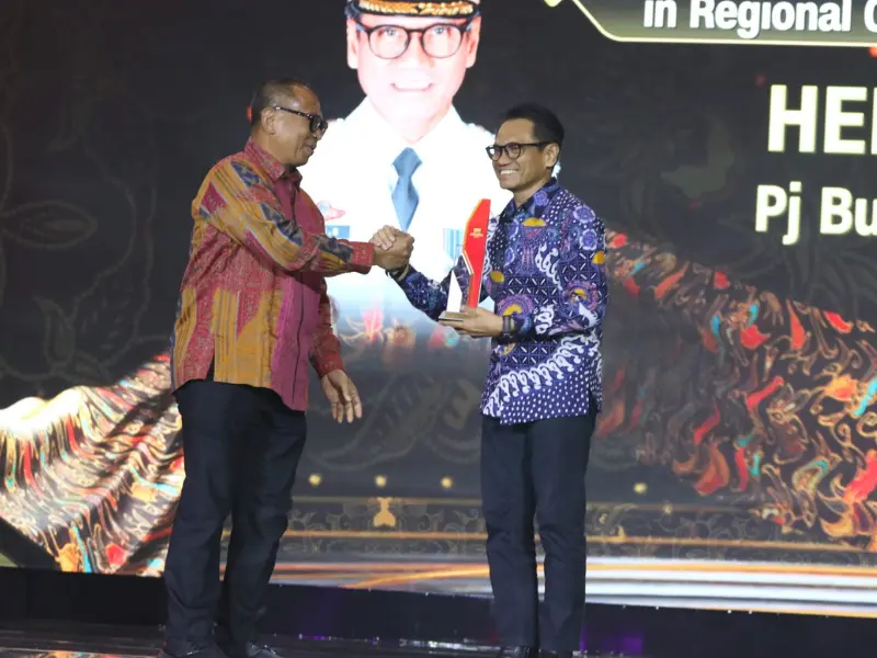 Dr. Ir. Heru Suseno, MT meraih penghargaan bergengsi dalam ajang CNN Indonesia Award 2024. Sumber : Istimewa.