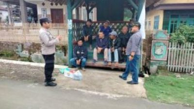 Patroli Sambang Bhabinkamtibmas Polsek Pujon Ciptakan Kamtibmas Aman dan Terkendali