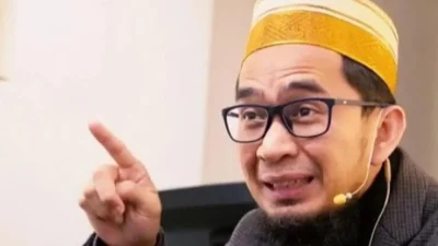 Cari tahu informasi terbaru tentang biaya mengundang Ustadz Adi Hidayat 2025, termasuk tarif untuk acara di Jakarta, Surabaya, dan pengajian lainnya.