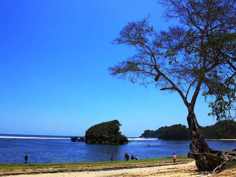 Pantai Kondang Merak