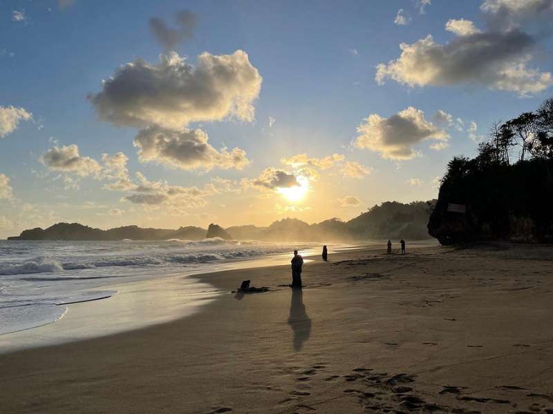 Pantai Bajul Mati