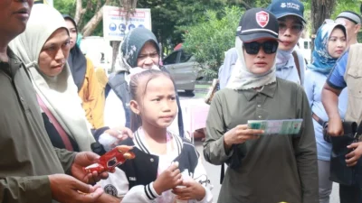 Pj Bupati Ugas Pantau Pelaksanaan CFD di Jalan dr. Soetomo Kraksaan. Sumber : Istimewa.