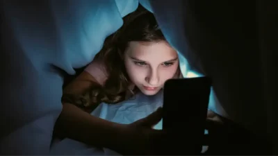 Cara Efektif Mengurangi Screen Time untuk Kesehatan yang Lebih Baik