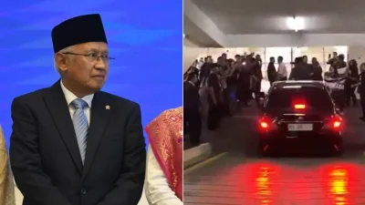 Detik-detik Mobil RI 25 Milik Menteri Satryo Kabur saat Dikepung Ratusan Pendemo ASN Kemendikti