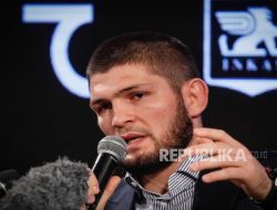 Khabib Nurmagomedov Terlibat Perselisihan Hebat di Pesawat, Terkawal Keluar dari Penerbangan!