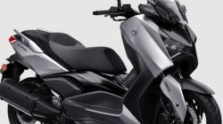 Yamaha XMAX 250, motor matic bongsor dengan desain modern dan fitur canggih, siap untuk perjalanan jauh.