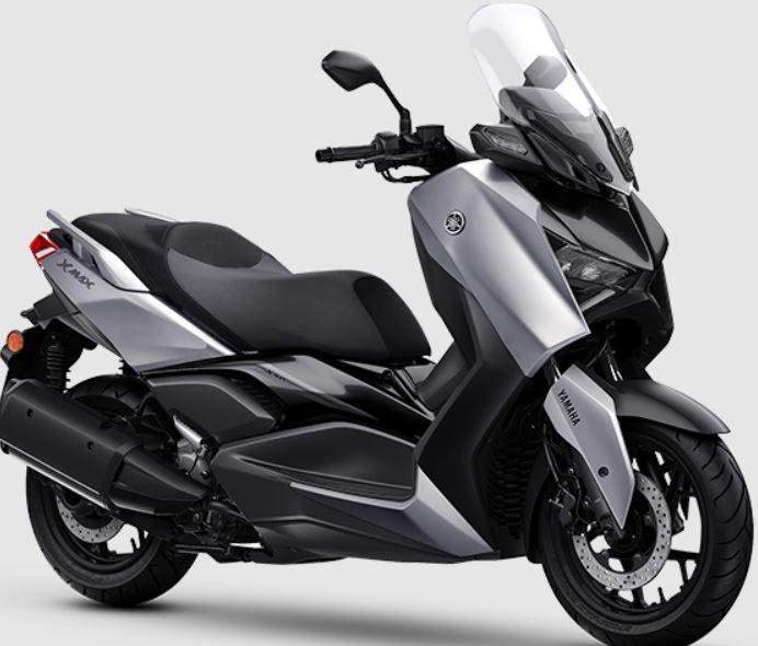 Yamaha XMAX 250, motor matic bongsor dengan desain modern dan fitur canggih, siap untuk perjalanan jauh.