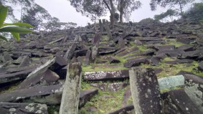 Arkeolog UI Sebut di Balik Gunung Padang Ada Piramida Lebih Tua dari Mesir