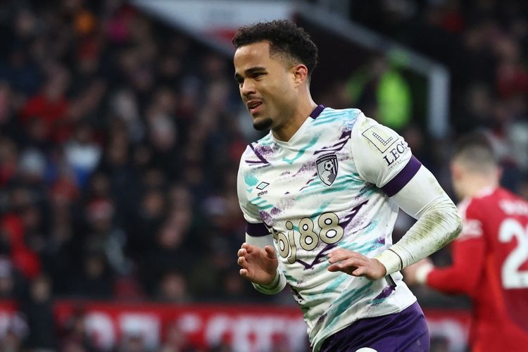 Justin Kluivert merayakan golnya untuk Bournemouth di Piala FA.