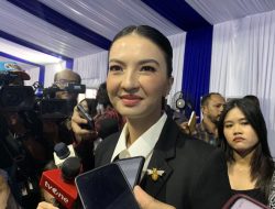 Raline Shah Tampil Memukau di Pelantikan Staf Khusus! Simak Gaya Modisnya dan Rencana Ambisiusnya!