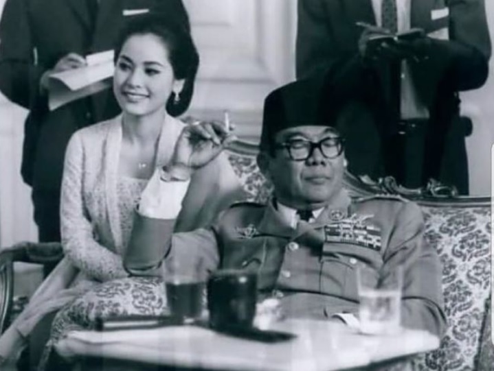 Dewi Soekarno: 'Cinta Tak Cukup! Uang Lebih Penting untuk Pernikahan Bahagia